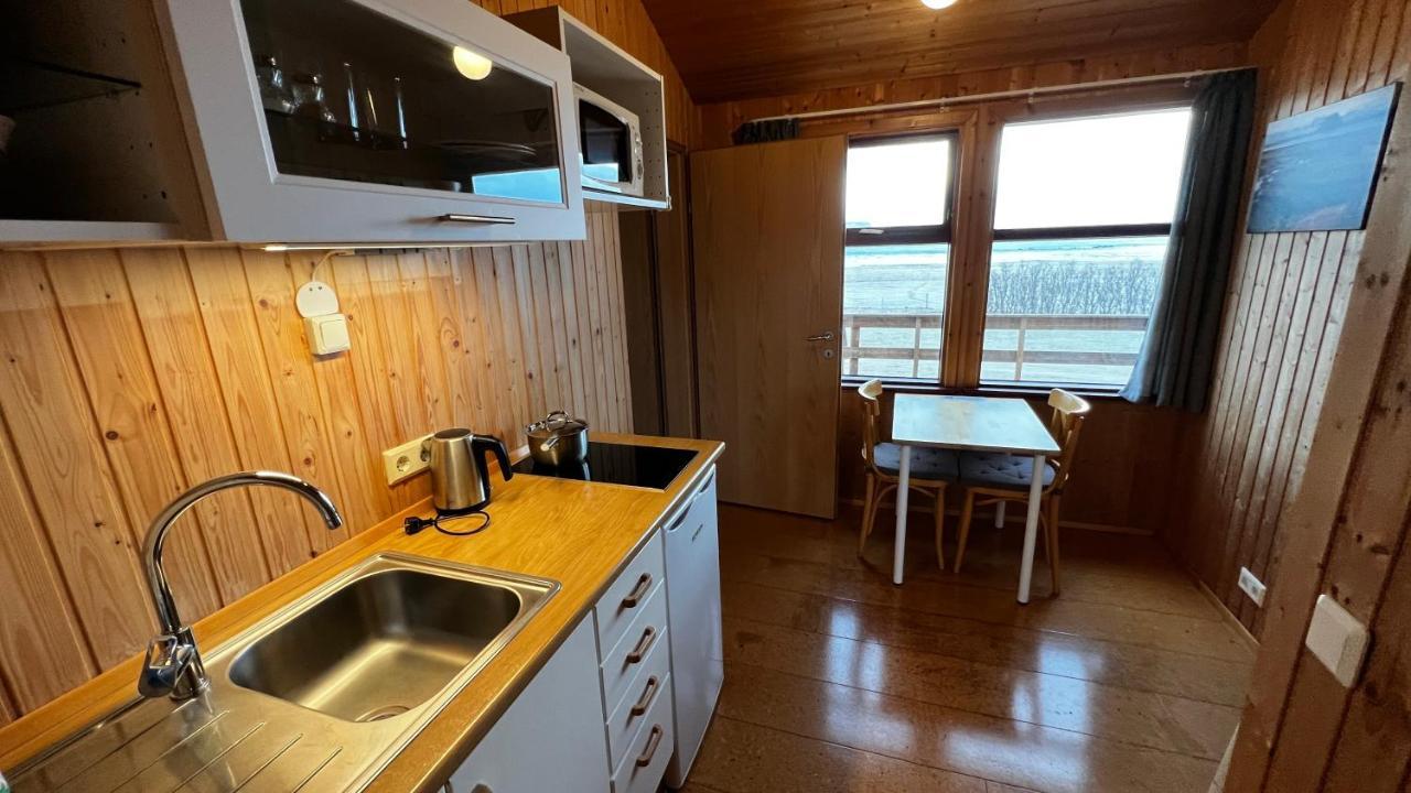 Sudur-Bar Guesthouse グルンダルフィヨルズル エクステリア 写真