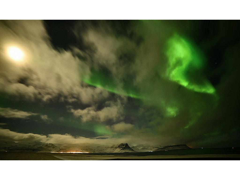 Sudur-Bar Guesthouse グルンダルフィヨルズル エクステリア 写真
