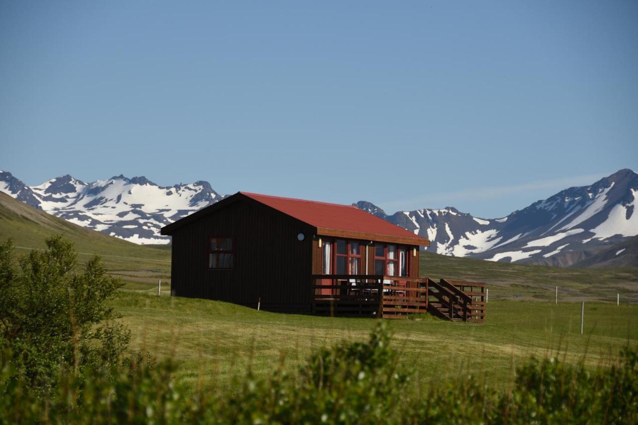 Sudur-Bar Guesthouse グルンダルフィヨルズル エクステリア 写真